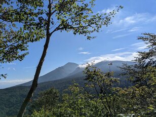 「東北の富士山」3名峰のド迫力展望！ 百名山「鳥海山・岩手山・磐梯山」を間近に見られる「絶景の山」4選！