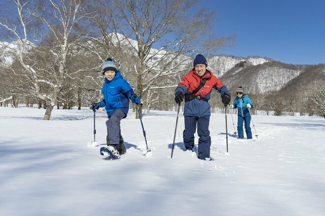 冬の「戸隠」がアツい！  大人気の広大なキャンプ場で雪遊びを満喫！ 【爽快スノーシュー、スノーキャットツアー、かまくら体験】まで！の画像002