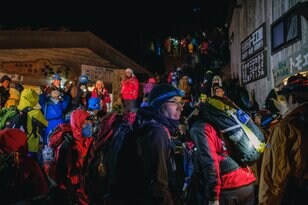 富士山、7月1日に「2年ぶり開山！」 八合目太子舘所属ガイドに聞く「コロナ後の富士登山」