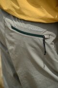 コロンビア “秋冬向けウエア” に注目！  登山者に嬉しい「ちょい足し機能」充実の『エンジョイマウンテンライフ ブラッシュドジャケット・パンツ』の画像013