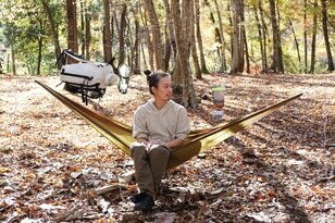 「ザックも、シューズも、バーナーも吊るして保管！」ハンモックならではの荷物の管理方法【ハンモックハイキング -基礎と応用- vol.9】