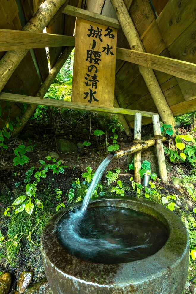 【渓流釣り】「本当に管理釣り場？」大物だらけのパラダイス！ 真夏の渓でイワナとヤマメを狙う！ 吉ヶ平フィッシングパーク／五十嵐川支流守門川 2022年の画像004