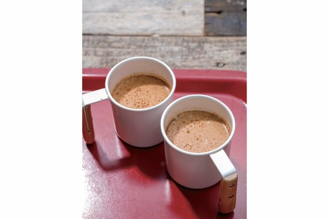 アウトドア飯の調味料に「カンロ飴」をポンッ！  砂糖と水飴、しょうゆ、食塩の「シンプルな原材料」だから使い勝手がいいんです！の画像006