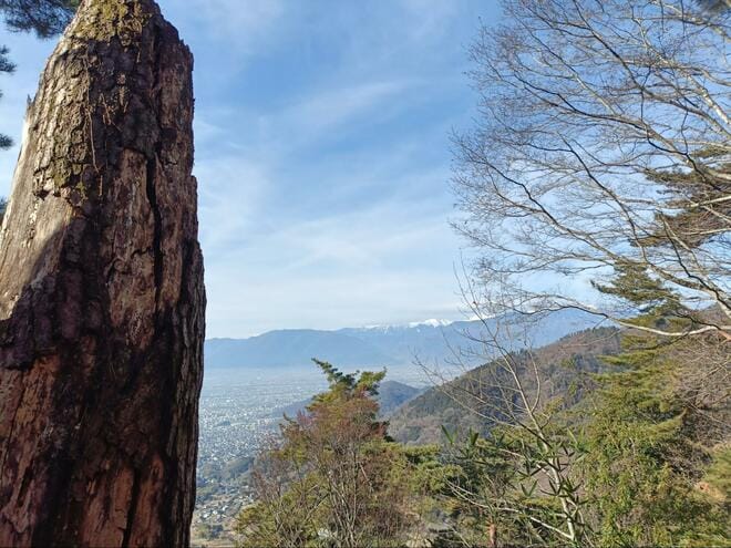 登頂60分の戦国山城「要害山」 武田信玄生誕の地に残る遺構や富士山展望、下山後の温泉、パワースポット参拝も楽しむ「日帰りハイキング」の画像004