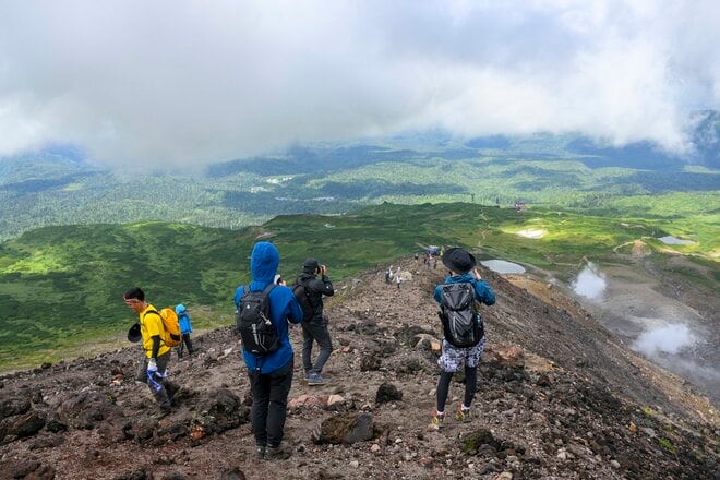 【神々の遊ぶ庭を旅する】カヤック・自転車・登山を一気に楽しめる「SEA TO SUMMIT」で自然美が織りなす旭岳の頂へ！ ［北海道・東川町］2022年の画像008