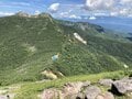 どっち方面にする？  全周パノラマ「硫黄岳」山頂の悩み！  南八ヶ岳、南アルプス、迫力の大岩壁、北アルプスの遠景… 贅沢すぎる展望！  夏晴れ「絶景登山レポ」の画像009