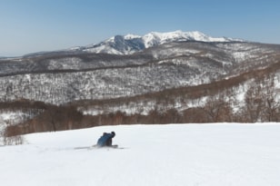 【ホワイトワールド尾瀬岩鞍・群馬県】一度行ったら“リピーター”になるはず！ あらゆるユーザーを虜にする「多彩なコースバリエーション」は関東随一