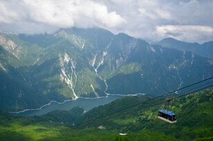 【ロープウェイ・ゴンドラ・リフトで行く“日本百名山”】長野「四阿山・八ヶ岳・霧ヶ峰・五竜岳」 富山「立山」【第3回】
