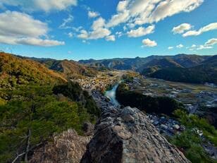 地形図にない無名の山がまさかの大人気！  絶景「岐阜のグランドキャニオン」展望の「遠見山」とは！？  紅葉の名低山「納古山」も！  登山レポ【岐阜県加茂郡川辺町】