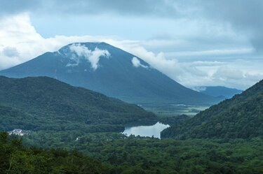 本州で釣れるのは日光・湯川だけ！「フライフィッシングの聖地」で狙う