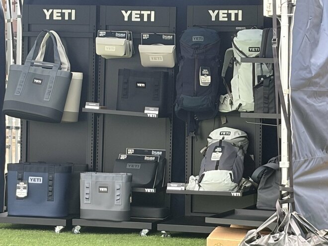 「クマも開けられない」お墨付きクーラーボックスの名門「YETI」に注目！  日本上陸から約1年・アパレルまで広く展開＆「FUJI ROCK」には初出展もの画像006