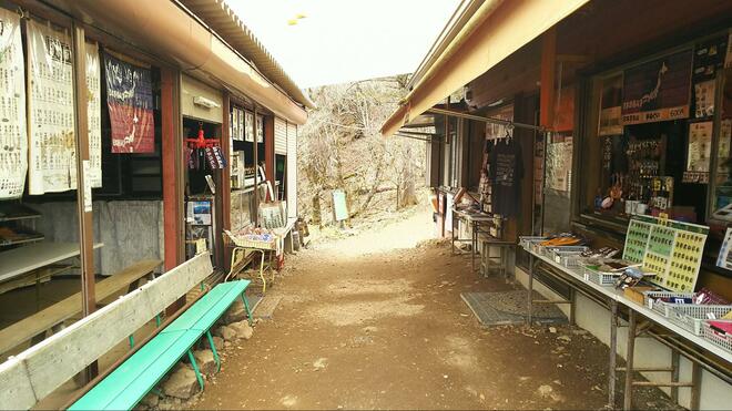 アナタもつい “触ってみたくなる” はず？  見事な「富士山」の大展望「大菩薩嶺」 山頂ではない稜線からの絶景ポイントとは！の画像006