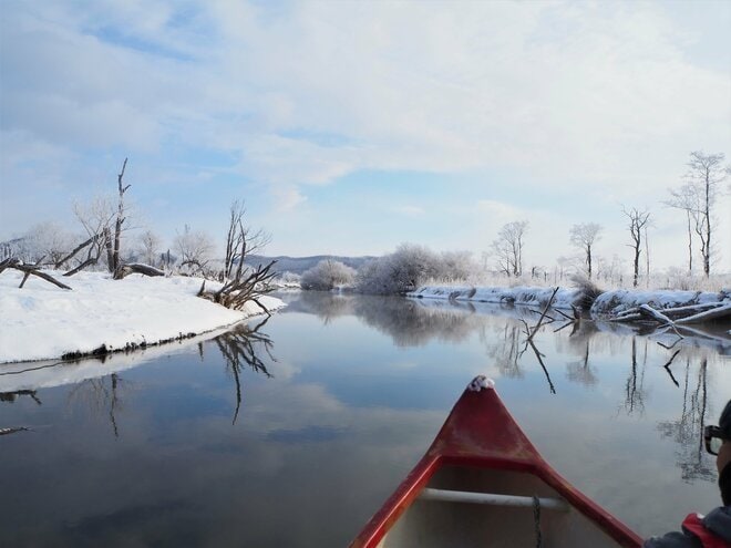 「マイナス10度の氷の世界はすべてが神秘的……」氷点下の早朝カヌー体験！【北海道・厳冬の釧路湿原レポート（1）塘路湖・アレキナイ川】の画像005