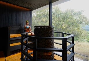 総敷地面積 約15万坪！「ととのって食べて泊まれる」スノーピークが本社横に造った「本気サウナ」がスゴすぎた件【新潟県三条市】