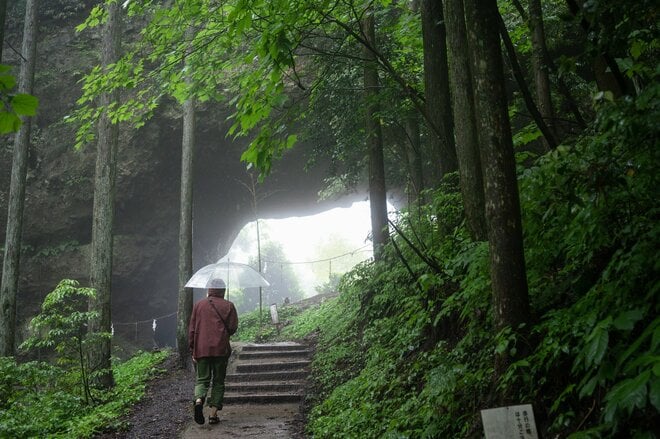 【まるで異世界への入口】映画『蛍火の杜へ』や『るろうに剣心』の舞台となった聖地「上色見熊野座神社」に行くなら“雨の日が断然おすすめ”の画像004