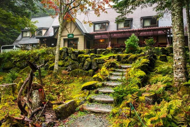 【登山】ここ数年で一番の美しさ「南アルプスの貴公子と女王の山岳紅葉」 日本の1-2-3位の高峰を望む  南アルプス・2025年の画像001