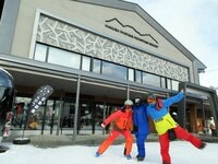 【白馬岩岳マウンテンフィールド】 春スキーにおすすめ！  スキー場の枠にとどまらない「オールシーズンリゾート」 注目は「ベースセンター」大リニューアルでさらに満足度アップ！