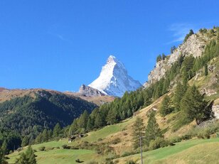 ＜休暇をとるハードルを格段に下げる方法＞超多忙なサラリーマンが「毎年長期旅行」に出かけるためのマジカルフレーズは「そこは前々から決まっている別件がありまして…」