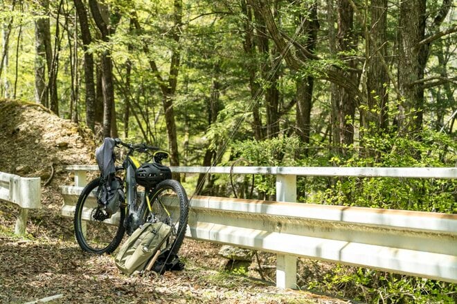 画像・写真：【渓流釣り】 e-バイクとコンパクトなパックロッドで行くフライフィッシング！  「ライド＆フィッシュ」の楽しみ【合計5枚】｜アクティビティ｜コラム｜BRAVO MOUNTAIN