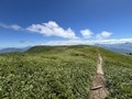たおやかで爽快な草原風景が待つ、日本百名山「巻機山」へ！  長い登りの先で豪雪地ならではの「池塘」と「高山植物」に癒される「登山レポ」の画像005