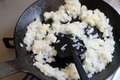 見た目のインパクト大！  ダッチオーブンで作る春のキャンプ飯「巻かないまるごとロールキャベツ」【季節の外ごはん vol.61】の画像009
