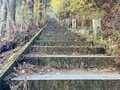 秋冬こそ映える「富士山」の眺め！  大展望の「石割山＆平尾山」天にも届く！？  長〜い石段の先には “一見の価値あり” 絶景が！「登山レポ」の画像001