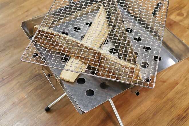 【ショップ店員に聞く！ イチ推しアウトドアギア】　「キャンプの醍醐味」満喫に必須の「焚き火台」人気No.1の定番＆コンパクトモデル〈WILD-1多摩ニュータウン店 vol.4〉の画像002