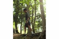 「冷水がウェア内に流れ回る」って！？ 「風で膨らまない」から夏のアクティビティでも使いやすい、革新的「水冷ベスト」【スノーピーク】