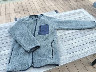 【高評価】ワークマン「ストレッチフリースノーカラージャケット」 フワフワで暖かい＆ライダー目線でわかった「意外なこと」着用レポ！　