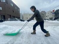 【北海道 札幌市・小樽市で記録的大雪】YouTubeで驚異の45万回再生！ 雪国での「雪かき」が誰でもカンタン「楽になる方法」とは？
