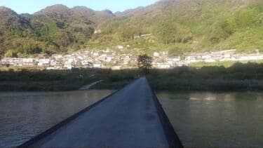 圧倒的な透明度の高知県「仁淀川」！ 細田守監督作品『竜とそばかすの