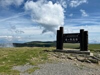 「美ヶ原」ピークらしさがない頂上“王ヶ頭”！ 絶景ドライブルート“ビーナスライン”で楽々アクセスが魅力の百名山【首都圏発！週末に行ける百名山ガイド vol.10】