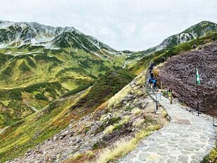 夏山シーズン真っ只中！  2022年こそ「憧れの日本アルプス」へ！  初心者がまず登りたい3つの「王道コース」とは？