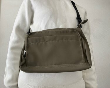 ワークマン「高撥水Dayライフショルダーポーチ」使用レポート！ 驚きの