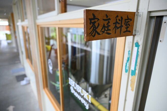 【鹿児島県 指宿市】施設見学めぐりが楽しい！  廃校リノベの「ブルワリー」＆ 歴史ある「焼酎蔵」＆ 特産品の「かつお節工場」 さらに「日本最南端の駅」にも立ち寄りの画像004