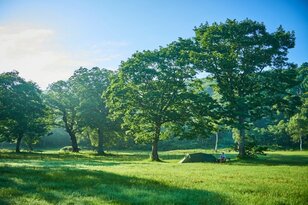 本格シーズンイン前に知ってて差がつく「暑い日にこそ狙いたい絶景キャンプ場」3選【絶景キャンプ場ガイド-言葉を失うほどの風景に会いに行こう- vol.10】
