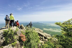 「筑波山」一番標高の低い百名山は ”西の富士、東の筑波”と称される美しき双耳峰【首都圏発！週末に行ける百名山ガイド vol.2】