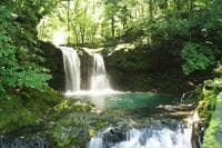 夏の涼！  富士山近くの穴場的「滝スポット」3選！  首都圏からアクセスしやすい富士吉田市＆南都留郡西桂町から、駐車場徒歩30分以内で厳選