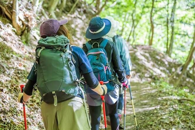 夏の登山の服装