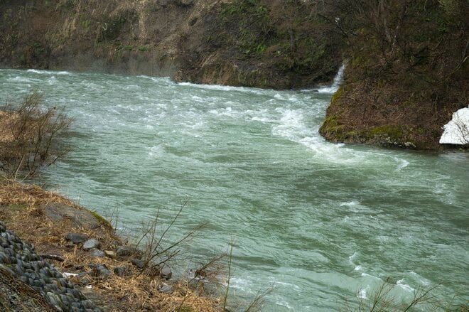 【渓流釣り】雪代を避けて釣り行脚！「初めての道、新しい景色、素晴らしい渓相にウキウキでフライフィッシング」 群馬県｜2026年の画像001