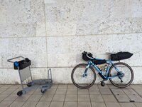 【旅先でも愛車に乗ろうじゃないか】国内の飛行機旅を「自転車ハック」する＜羽田空港で預けるためのコツ教えます＞