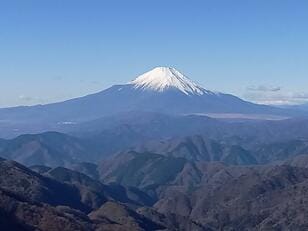 私の “推し山” 丹沢・塔ノ岳！  7回登って分かった「12月がベスト」なワケ！  読むとアナタも挑戦したくなる「登山レポ」
