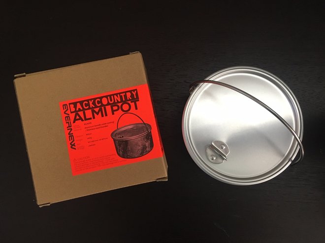 伝説のギア再び！  エバニューから焚き火でもガンガン使えるクッカー「Backcountry Almi Pot」が復刻の画像001