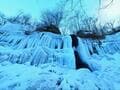 自然が生み出す “氷の芸術”！  1月・日本百名山「赤城山」真冬の絶景！  びっしり育つ「青の氷瀑」＆北海道で見られる「アイスバブル」も【現地レポ】の画像001