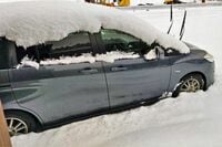 移住でわかった「雪国クルマ事情」のリアル！  千葉から秋田へ転居5年目ライター「おカネと運転」実態レポ