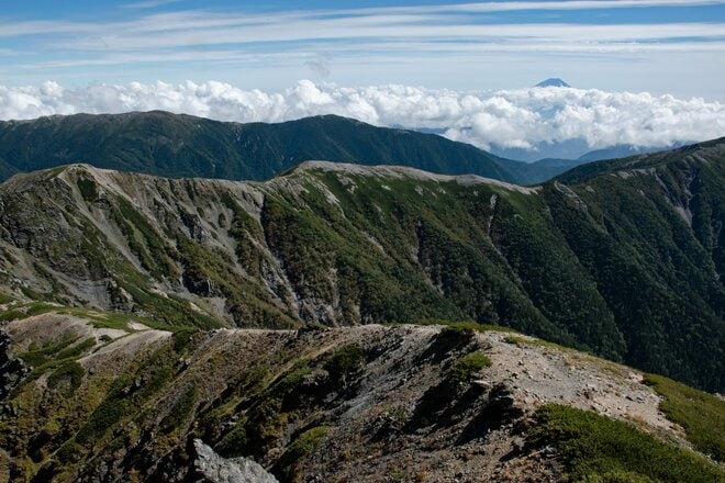 【秋晴れの登山日和】「南アルプスの中心で富士山に出会う！ 日本百名山・塩見岳」長野県・静岡県  2022年の画像001
