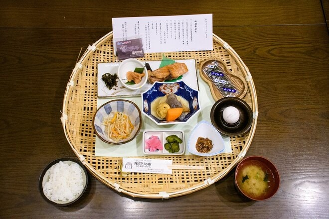 縄文時代の後に “2つの異なる文化” が同居していた!?「羅臼郷土資料館」で羅臼の歴史を学ぶ！ “ヒグマやシャチ” は太古から生活用品のモチーフに【北海道・羅臼町】の画像006