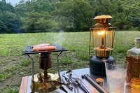「手間と轟音が愛おしい」ヘビーユーザーが明かす「クセがすごいアウトドアギア」灯油バーナー「5つのメリット」