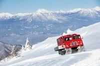 「雪上で遊ぼう」スノーキャットやスノーモービル、日本で唯一の雪上ファットバイクまで【この冬行くべき、体験すべき！ スノーリゾート特集 vol.6】