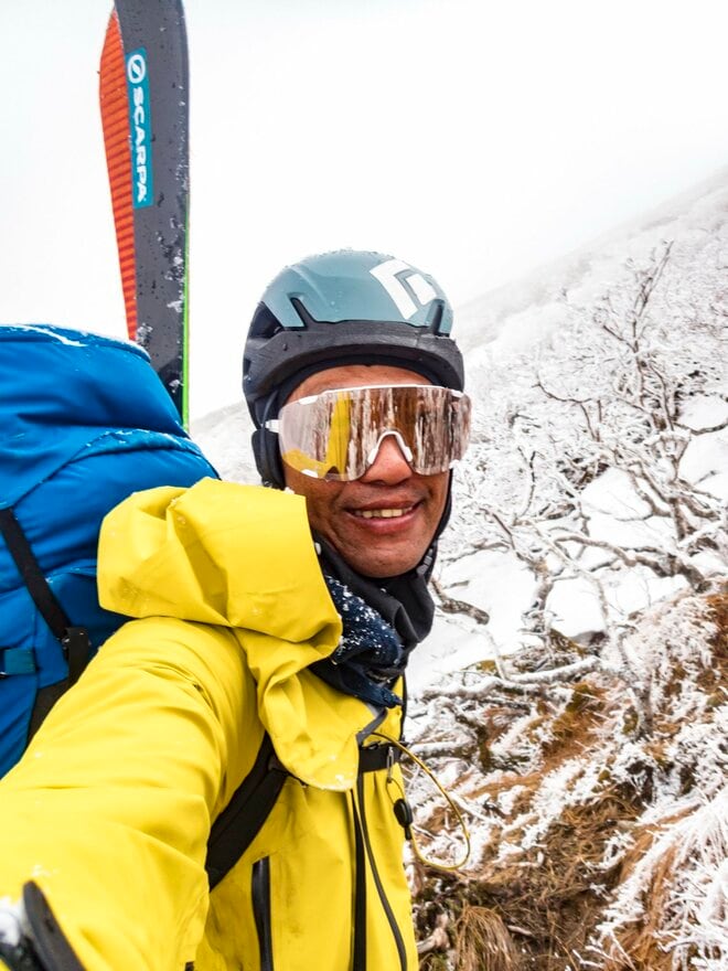 【スキーツーリングの世界】日本一長い日高山脈をスキーで滑り抜ける！ 「南日高」主稜線の長く過酷な一日  北海道・2022年の画像008
